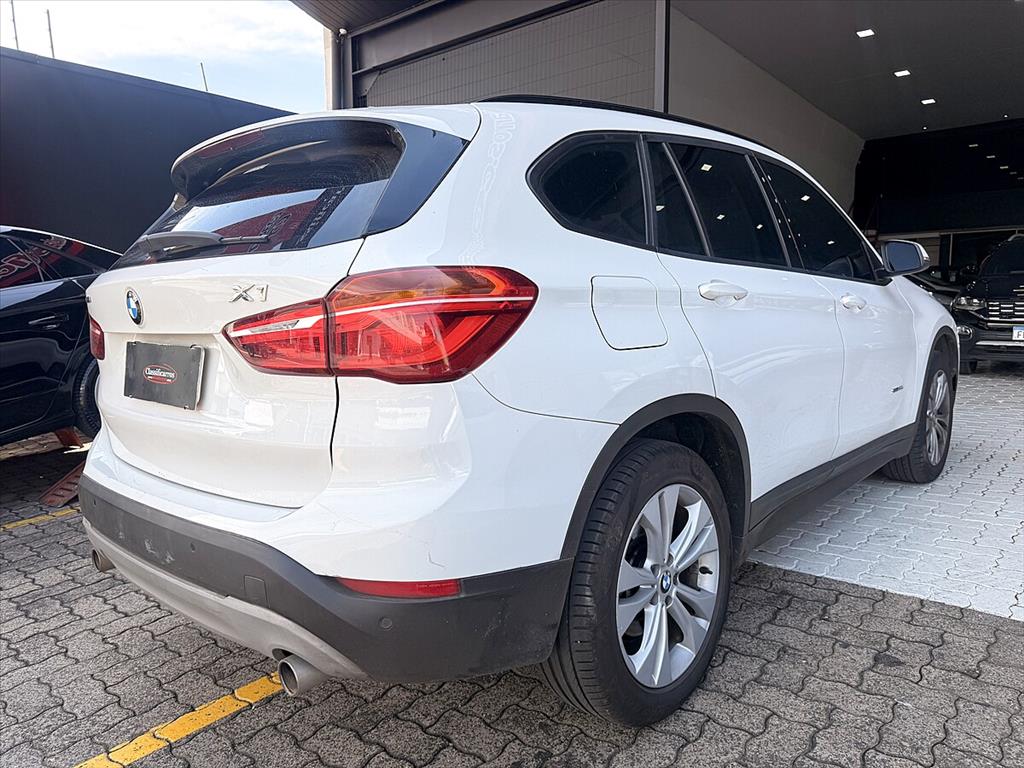 BMW X1 - 2.0 16V TURBO ACTIVEFLEX SDRIVE20I 4P AUTOMÁTICO