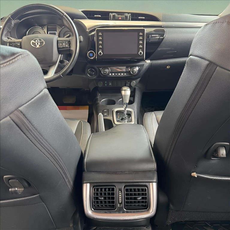 HILUX 2.8 D-4D TURBO DIESEL CD SRV 4X4 AUTOMÁTICO7