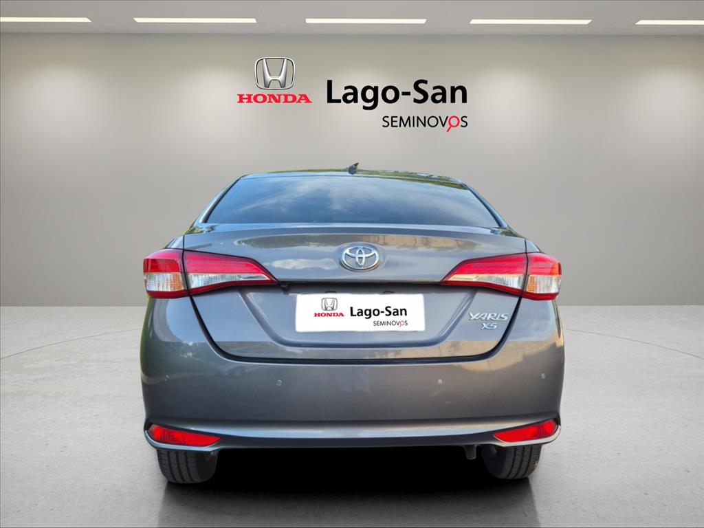 YARIS 1.5 16V FLEX SEDAN XS CONNECT MULTIDRIVE4