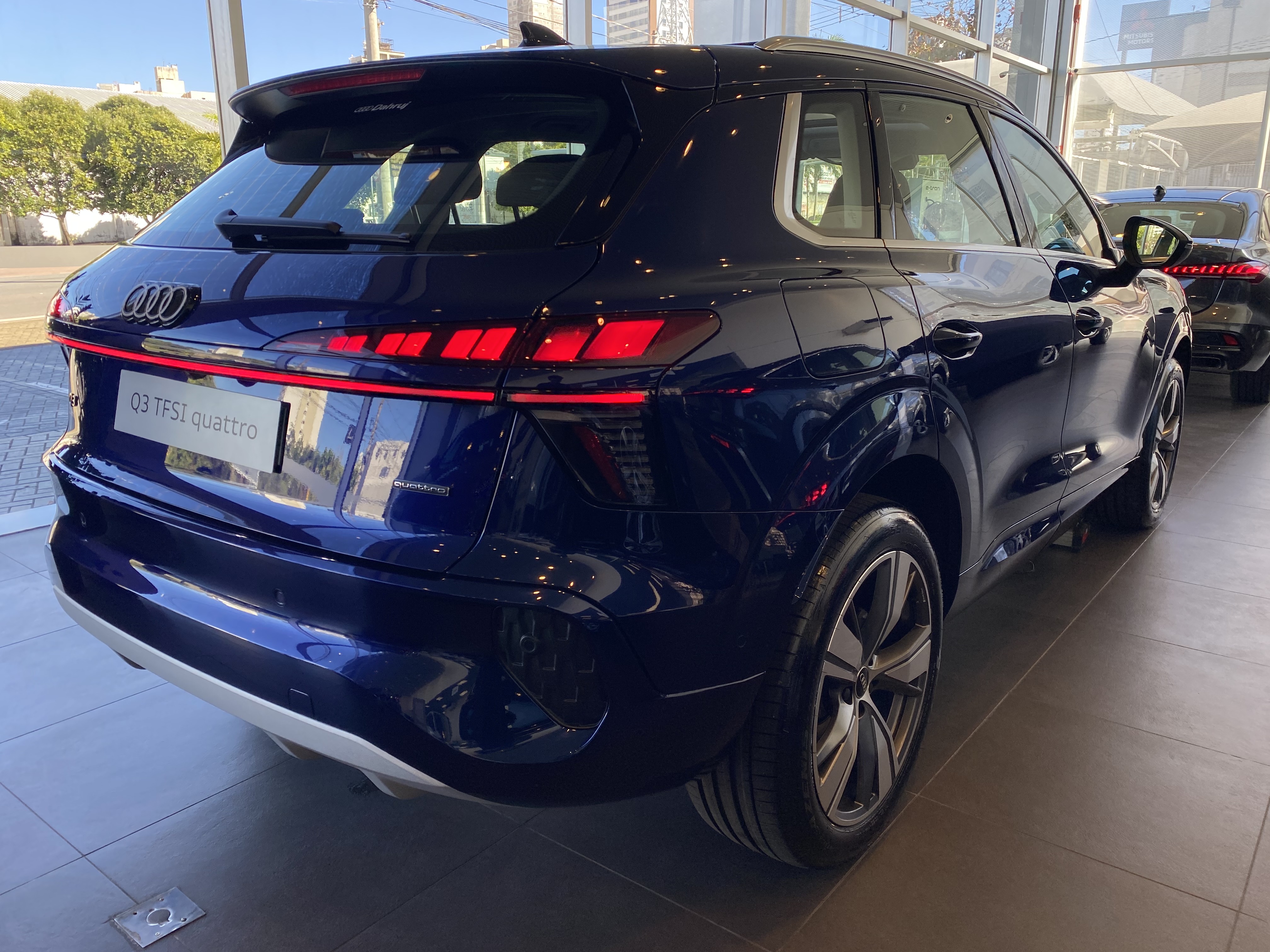Q3 2.0 TFSI GASOLINA LAUNCH EDITION QUATTRO S TRONIC14