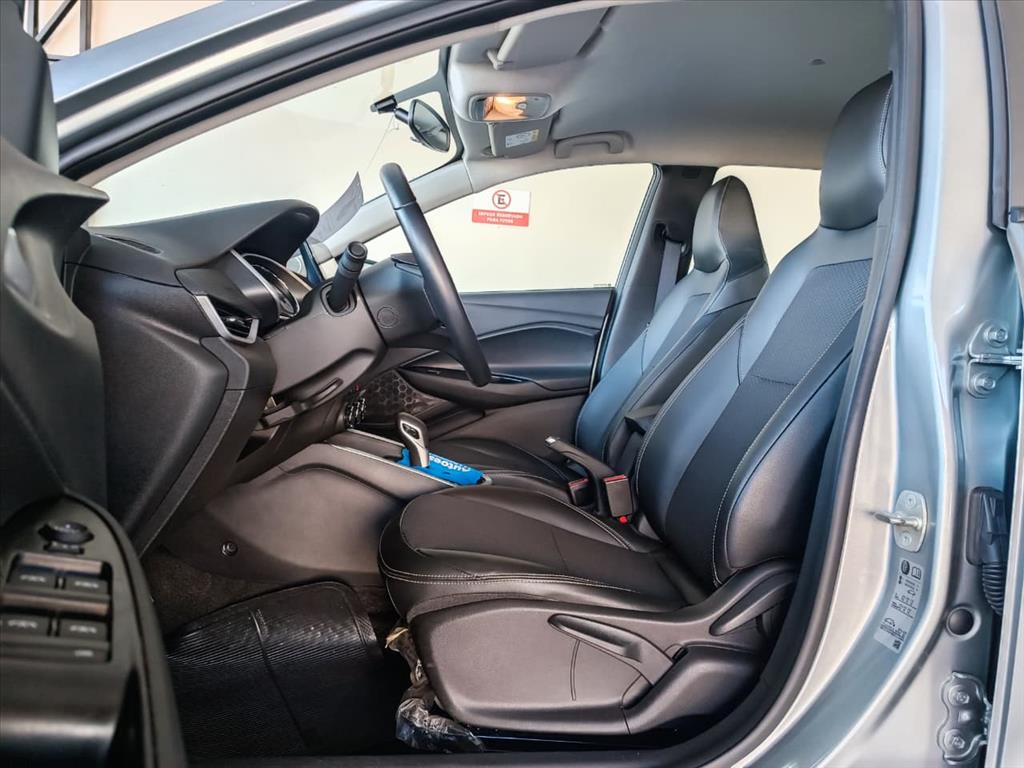 ONIX PLUS 1.0 TURBO FLEX LTZ AUTOMÁTICO4