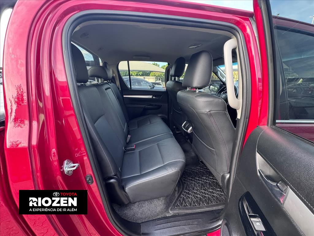 HILUX 2.8 D-4D TURBO DIESEL CD SRX 4X4 AUTOMÁTICO12