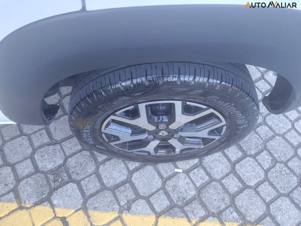 Renault-KWID-1.0 12V SCE FLEX OUTSIDER MANUAL