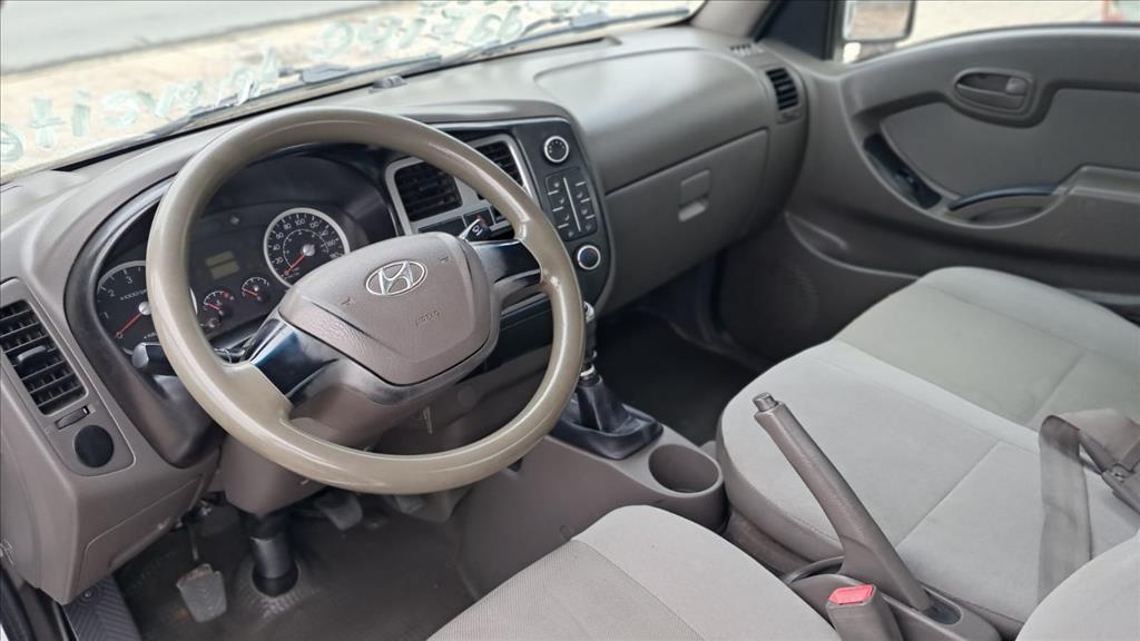 HR 2.5 LONGO SEM CAÇAMBA 4X2 16V 130CV TURBO INTERCOOLER DIESEL 2P MANUAL5