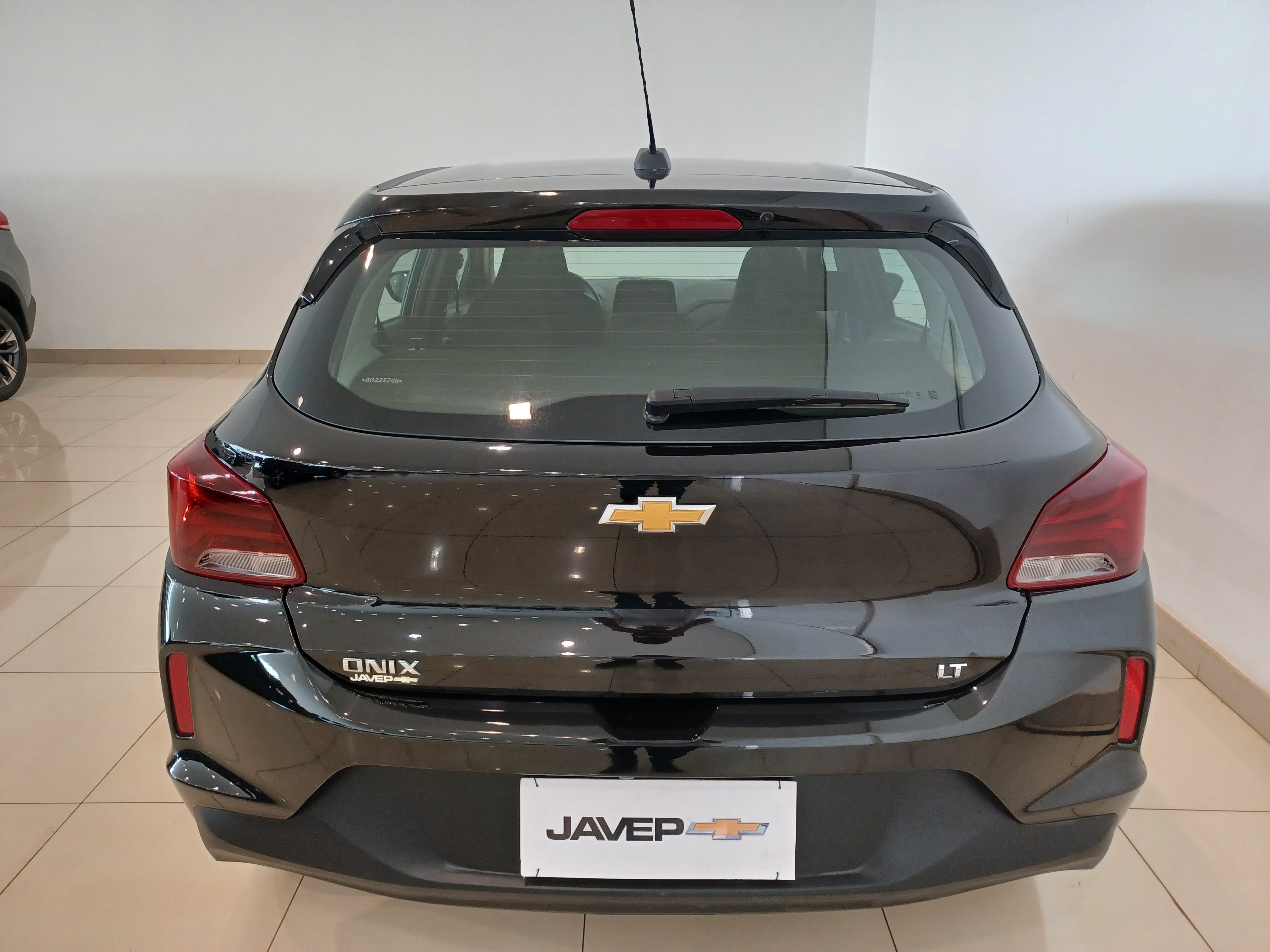 GM - Chevrolet-ONIX-1.0 FLEX LT MANUAL