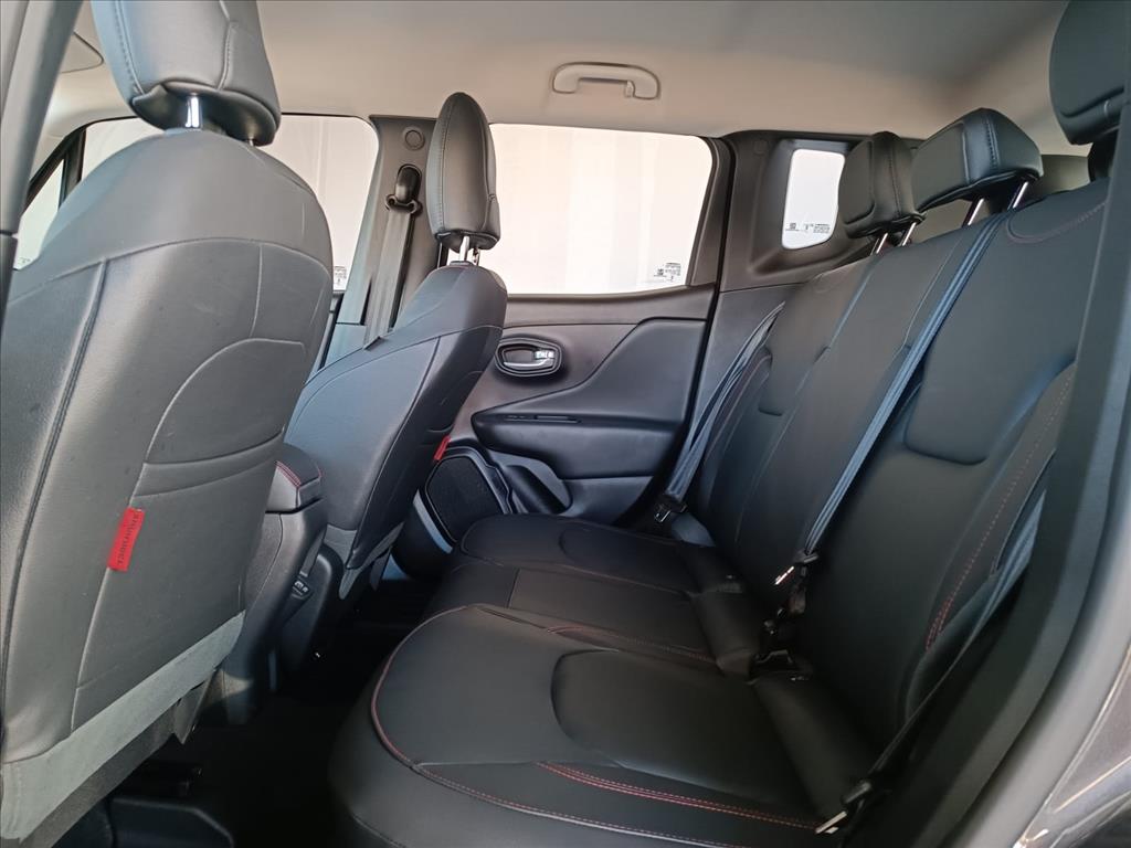 RENEGADE 1.3 T270 TURBO FLEX TRAILHAWK 4X4 AT95