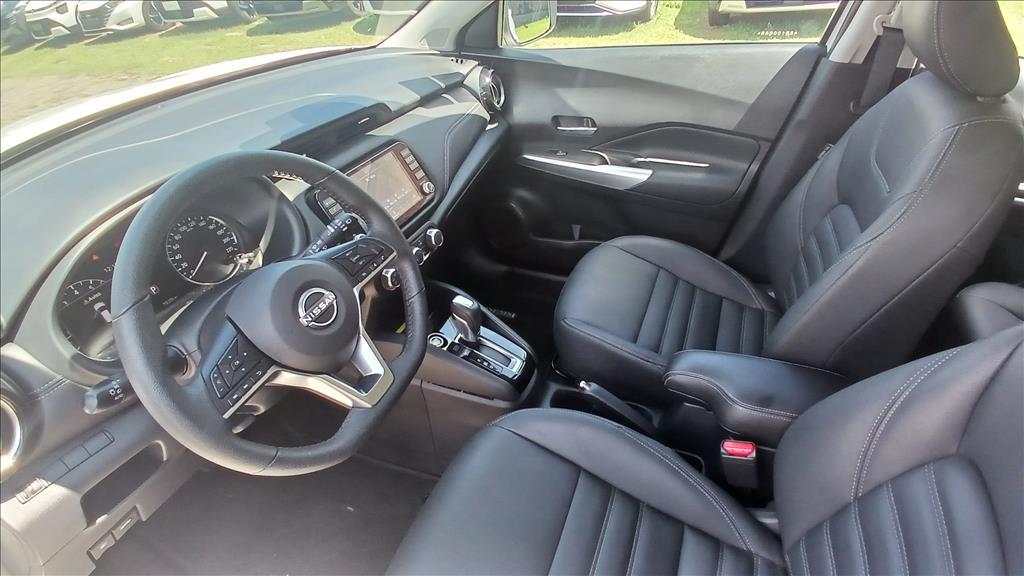 KICKS PLAY 1.6 16V FLEXSTART ADVANCE PLUS XTRONIC10