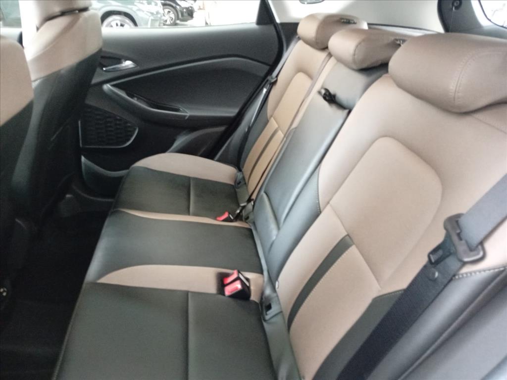 TRACKER 1.2 TURBO FLEX PREMIER AUTOMÁTICO12