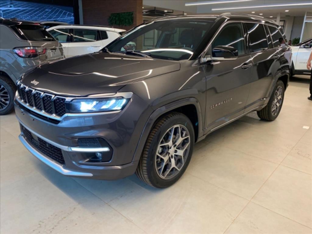 COMMANDER 1.3 T270 TURBO FLEX OVERLAND AT62