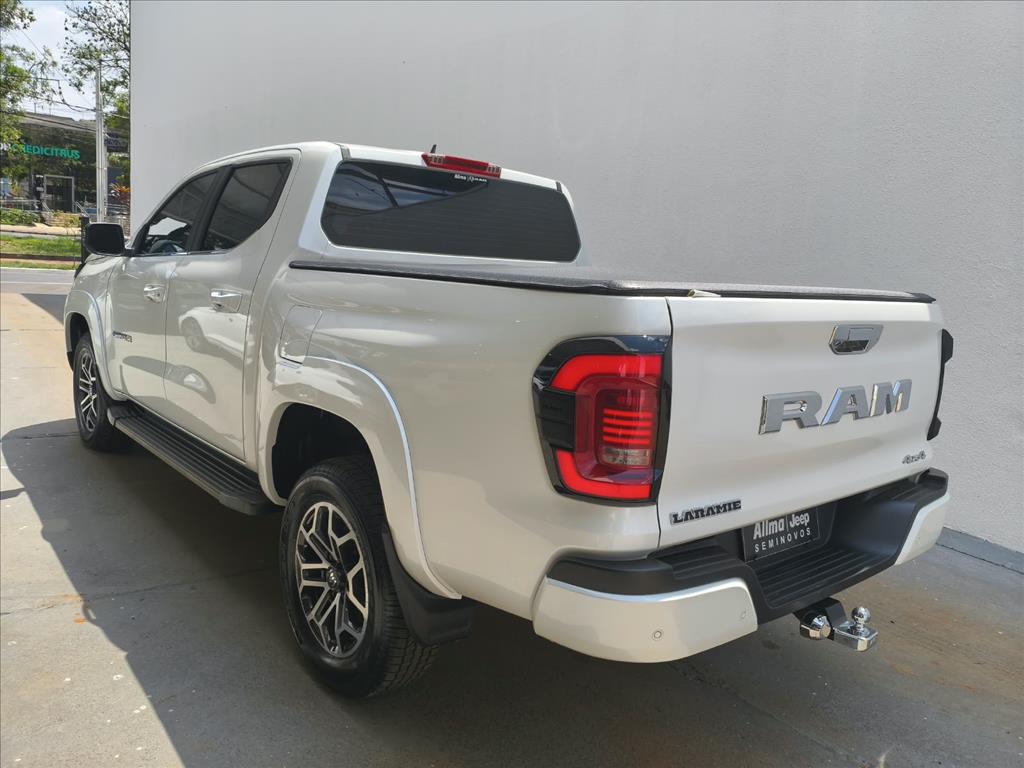 DAKOTA 2.2 TURBO DIESEL LARAMIE 4X4 AUTOMÁTICO5
