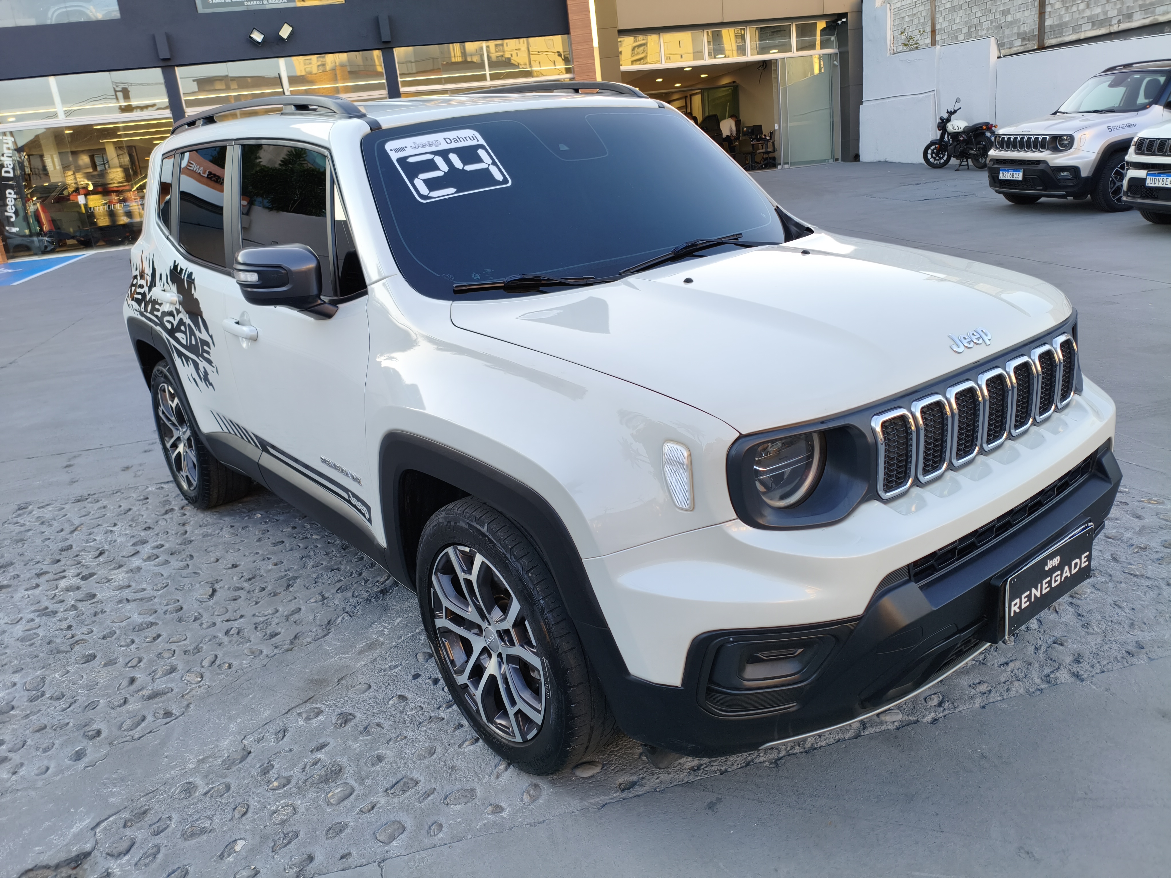 RENEGADE 1.3 T270 TURBO FLEX LONGITUDE AT62