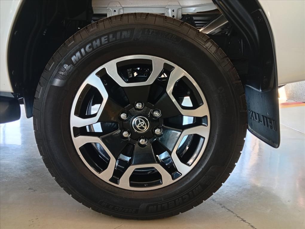 HILUX 2.8 D-4D TURBO DIESEL CD SRX 4X4 AUTOMÁTICO13