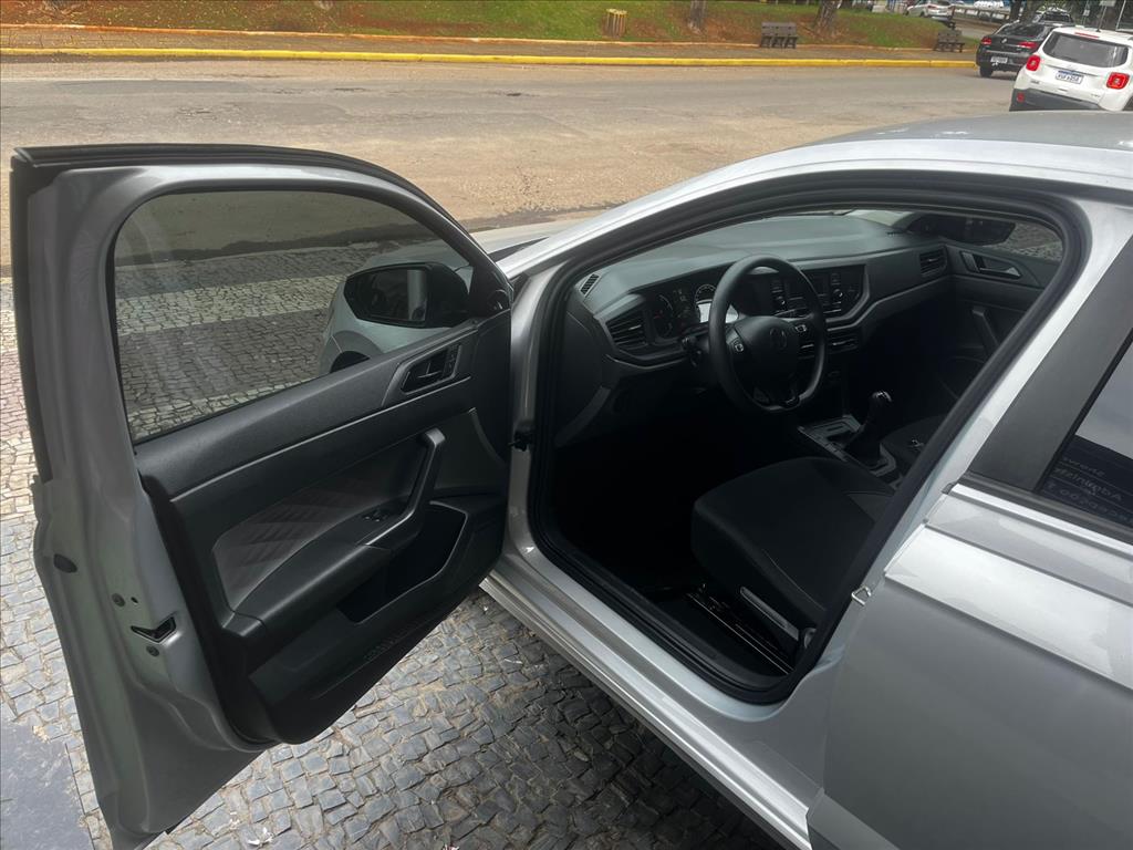 POLO 1.0 MPI TRACK MANUAL12