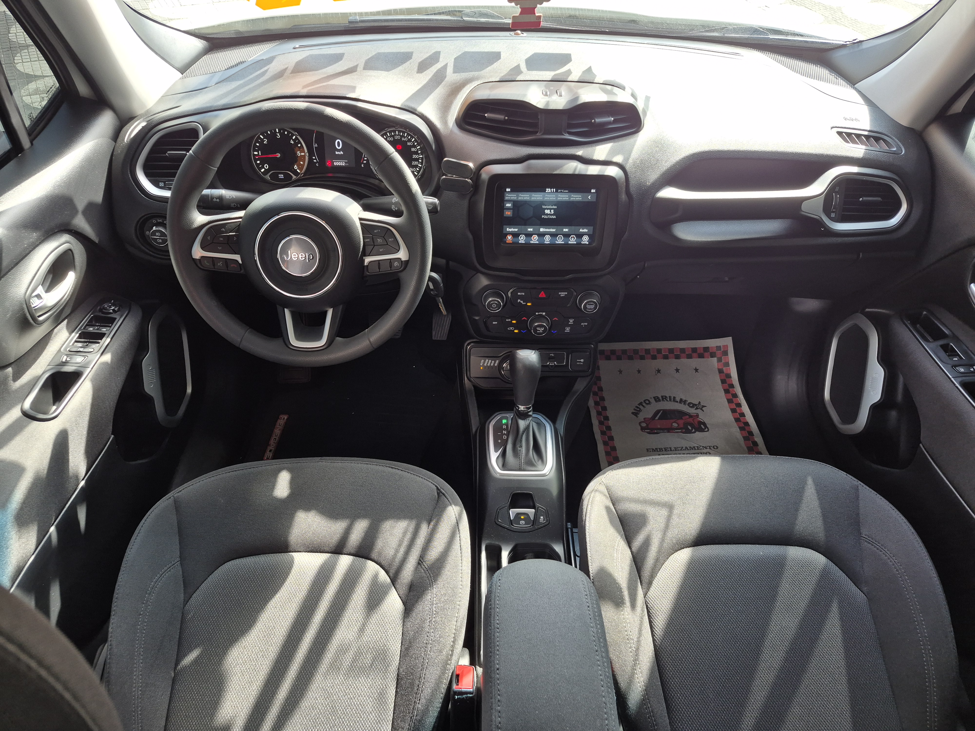 Foto ilustrativa do carro