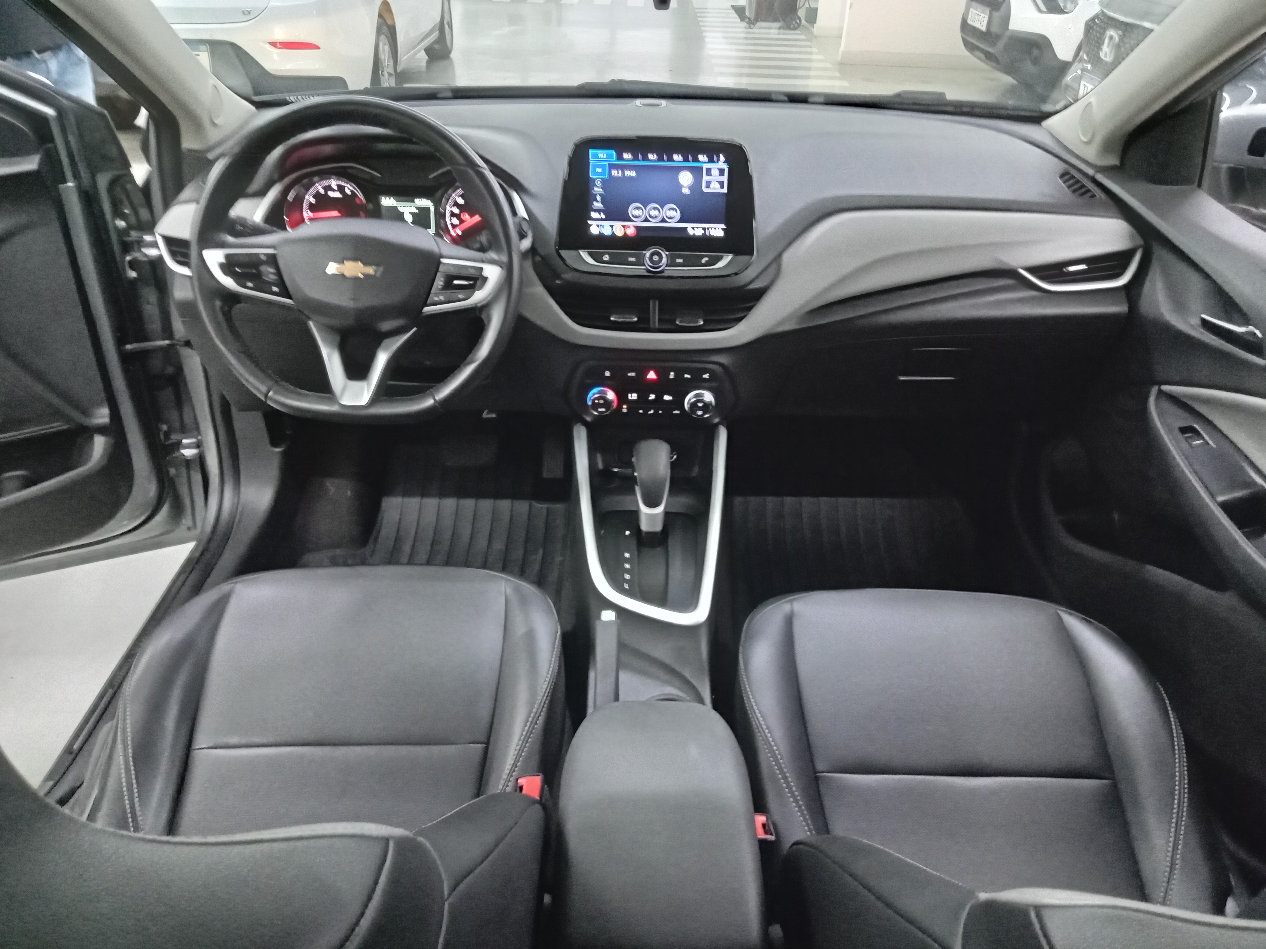 ONIX PLUS 1.0 TURBO FLEX PREMIER AUTOMÁTICO9
