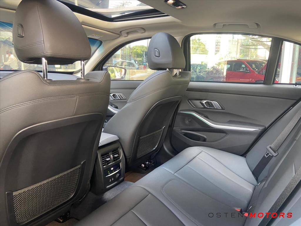 BMW-320i-2.0 16V TURBO GASOLINA SPORT GP AUTOMÁTICO