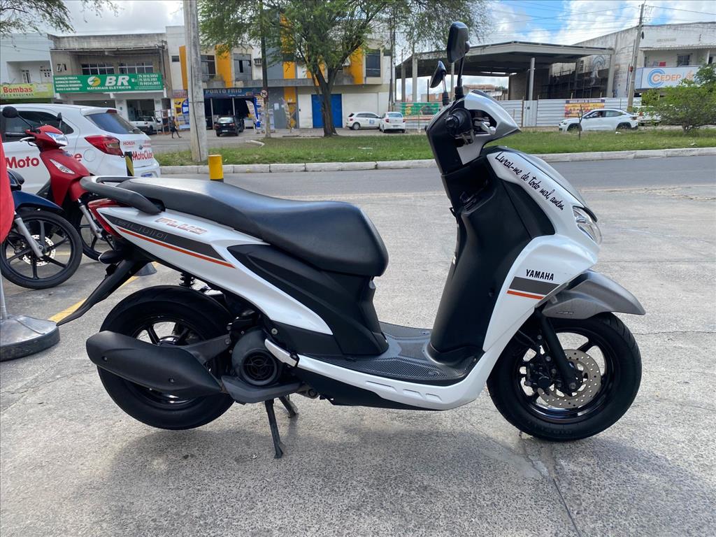 YAMAHA FLUO foto 2