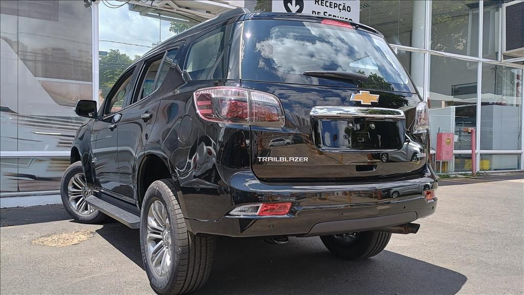 TRAILBLAZER 2.8 16V TURBO DIESEL HIGH COUNTRY 7L 4X4 AUTOMÁTICO5