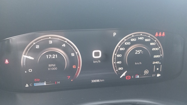 RAMPAGE 2.0 HURRICANE 4 TURBO GASOLINA R/T 4X4 AUTOMÁTICO8