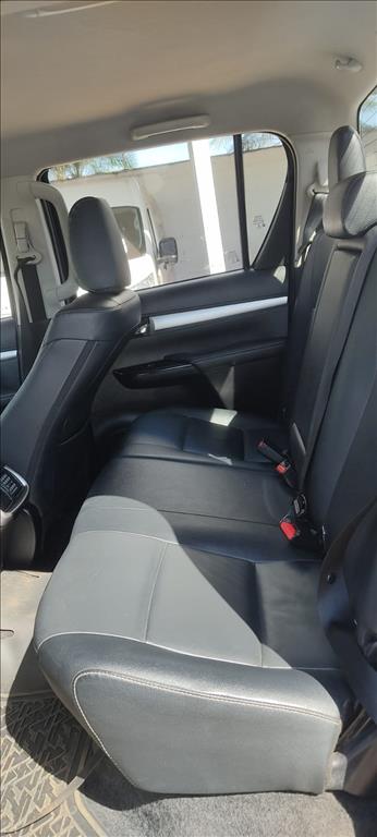 HILUX 2.8 D-4D TURBO DIESEL CD SRV 4X4 AUTOMÁTICO16