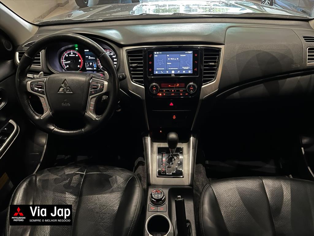 Mitsubishi-L200 TRITON-2.4 16V TURBO DIESEL SPORT HPE CD 4P 4X4 AUTOMÁTICO