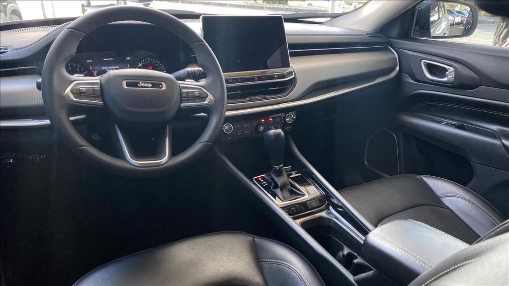 COMPASS 1.3 T270 TURBO FLEX LONGITUDE AT6 COMPASS 1.3 T270 TURBO FLEX LONGITUDE AT6