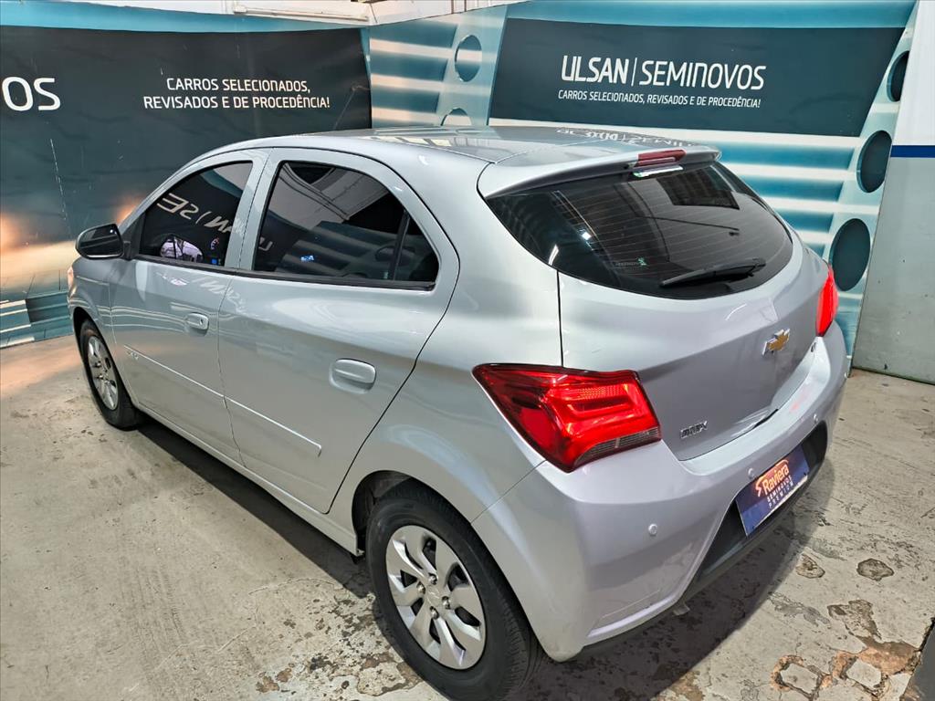 GM - Chevrolet-ONIX-1.0 MPFI LT 8V FLEX 4P MANUAL