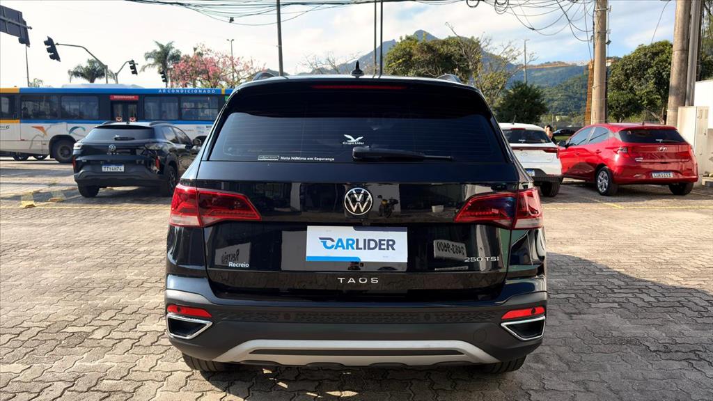 TAOS 1.4 250 TSI TOTAL FLEX COMFORTLINE AUTOMÁTICO3