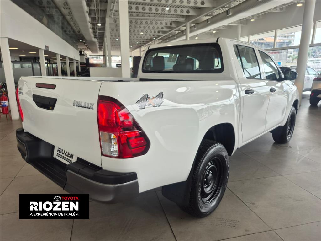 HILUX 2.8 D-4D TURBO DIESEL CD POWER PACK 4X4 AUTOMÁTICO2