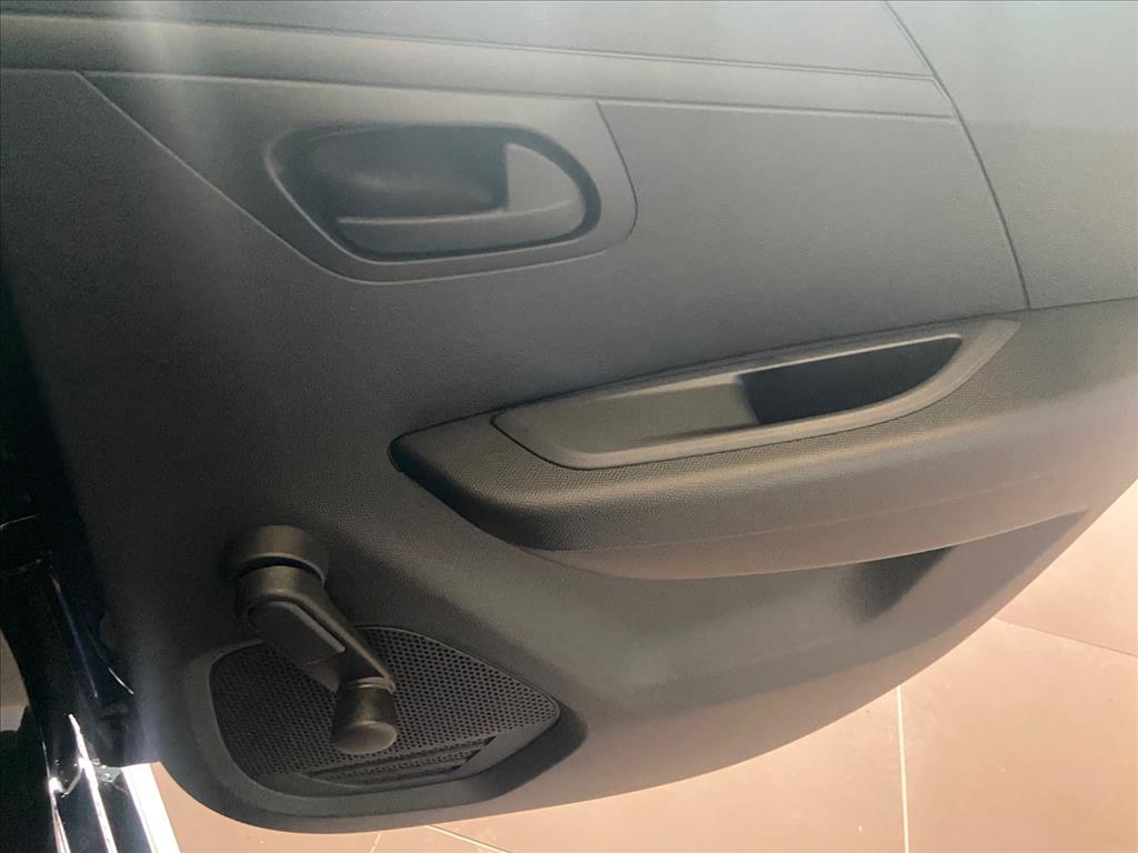 208 1.0 TURBO 200 FLEX ACTIVE CVT12