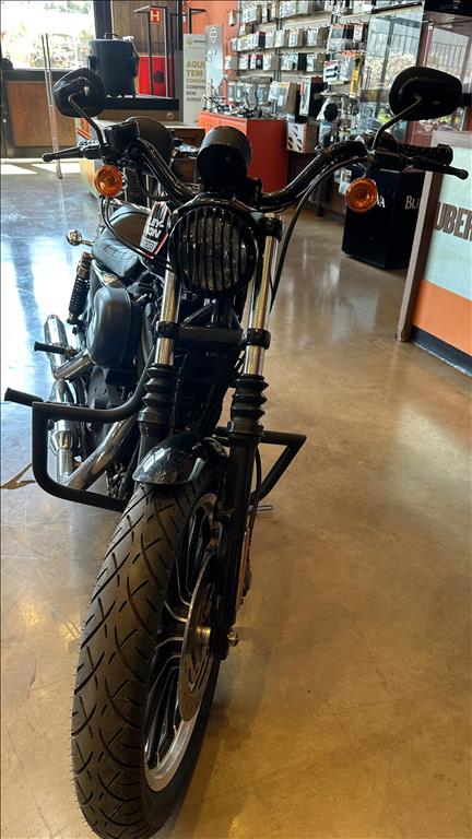 SPORTSTER XL 883 R