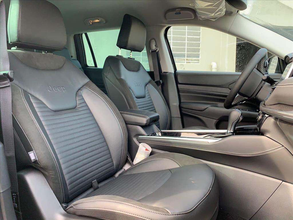 COMMANDER 1.3 T270 TURBO FLEX LONGITUDE AT614