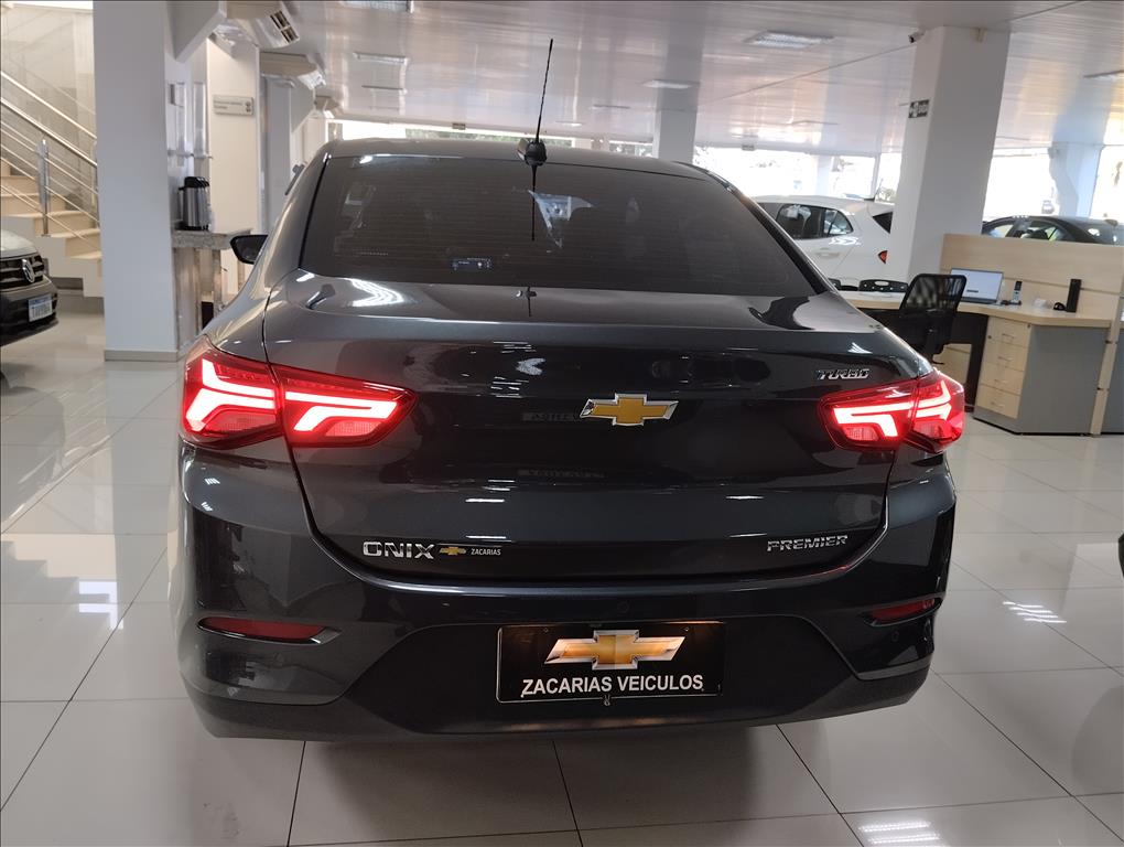 ONIX PLUS 1.0 TURBO FLEX PREMIER AUTOMÁTICO4