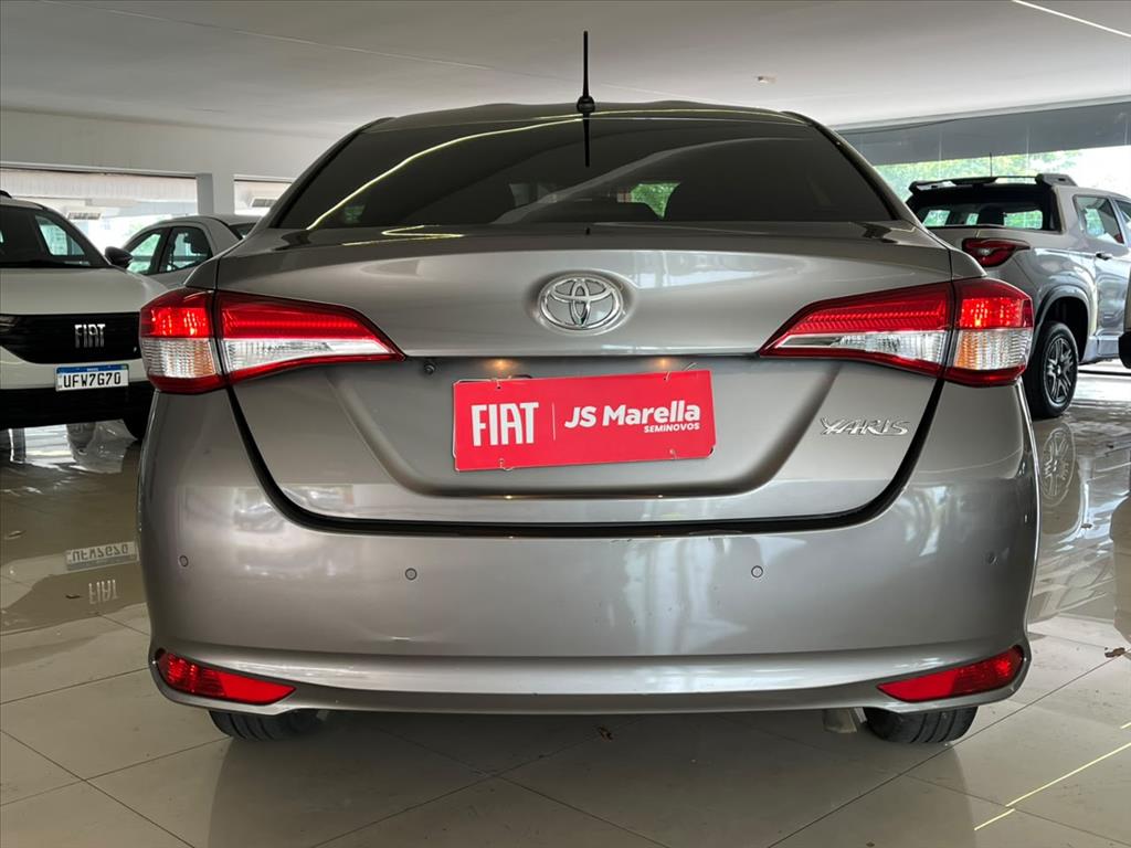 YARIS 1.5 16V FLEX SEDAN XL LIVE MULTIDRIVE4