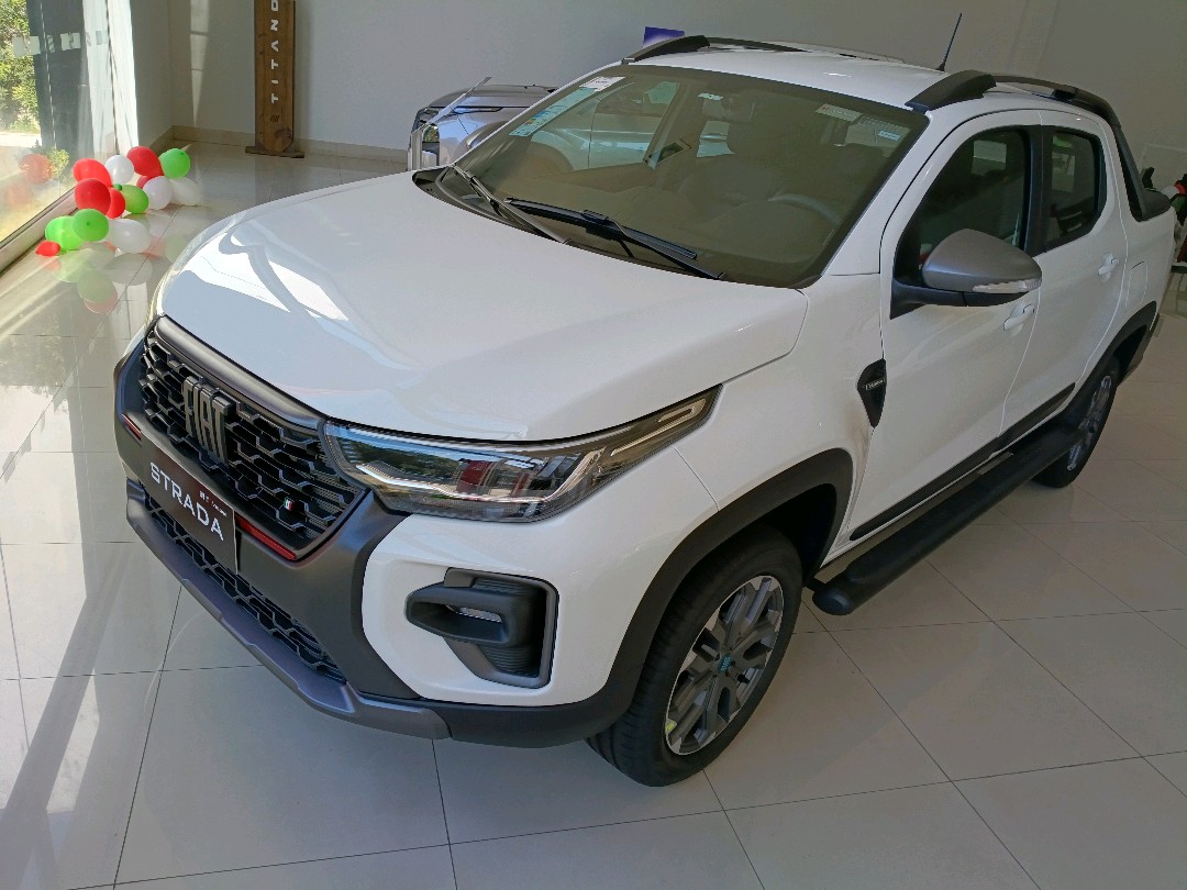 STRADA 1.0 TURBO 200 FLEX ULTRA CD CVT