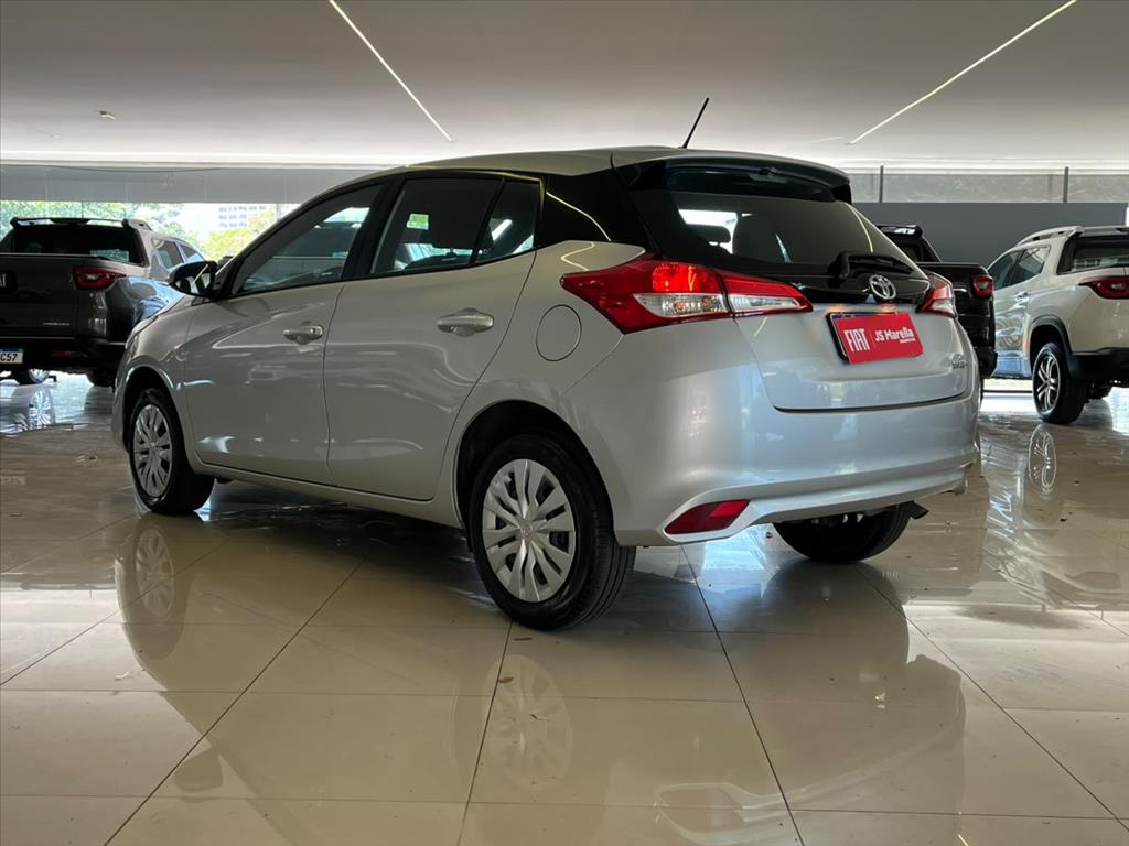 YARIS 1.3 16V FLEX XL LIVE MULTIDRIVE5