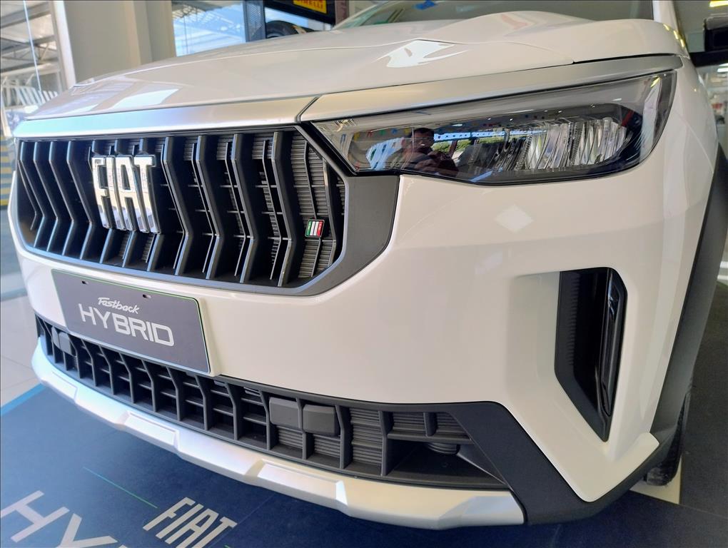FASTBACK 1.0 TURBO 200 HYBRID AUDACE CVT