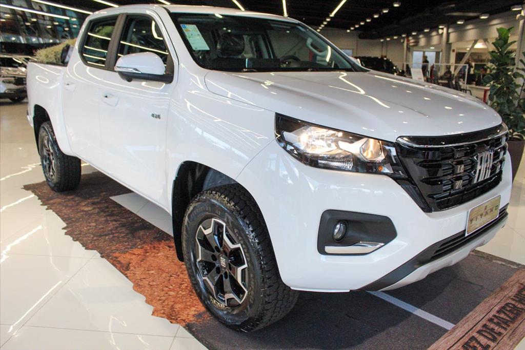 TITANO 2.2 TURBO DIESEL VOLCANO 4X4 AT62