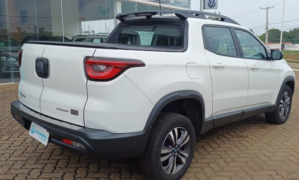 TORO 1.3 TURBO 270 FLEX FREEDOM AT63