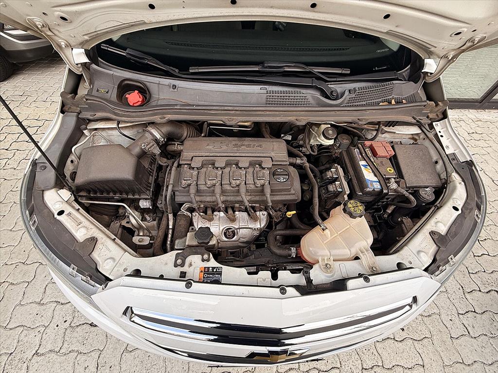 Chevrolet Onix - 1.4 MPFI LTZ 8V FLEX 4P MANUAL