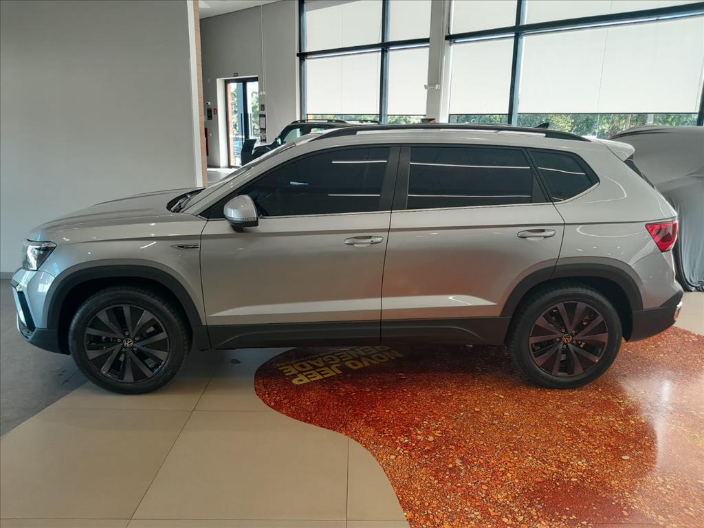 TAOS 1.4 250 TSI TOTAL FLEX COMFORTLINE AUTOMÁTICO7