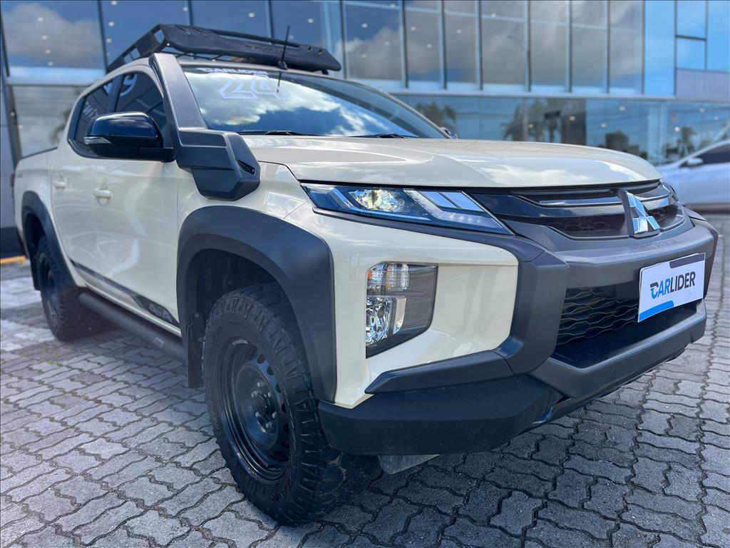 L200 TRITON 2.4 16V TURBO DIESEL SPORT SAVANA CD 4P 4X4 AUTOMÁTICO1