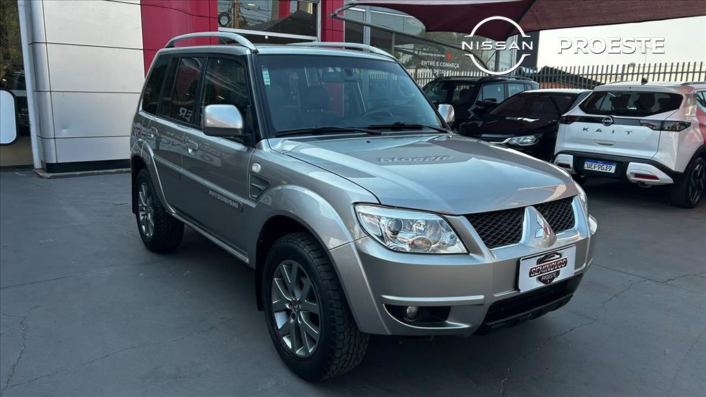 PAJERO TR4 2.0 4X4 16V 140CV FLEX 4P AUTOMÁTICO2