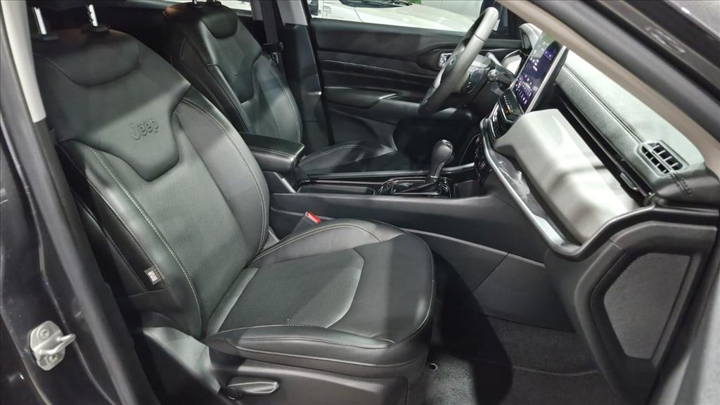 COMPASS 1.3 T270 TURBO FLEX LONGITUDE AT610