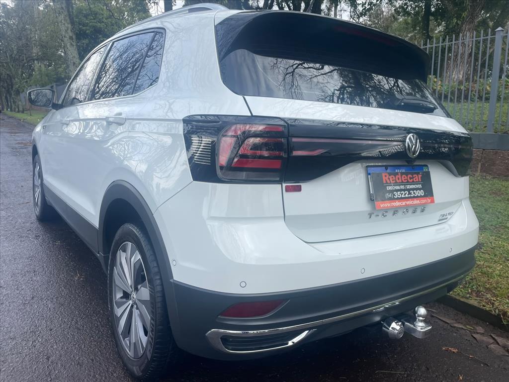 Volkswagen-T-CROSS-1.4 250 TSI TOTAL FLEX HIGHLINE AUTOMÁTICO