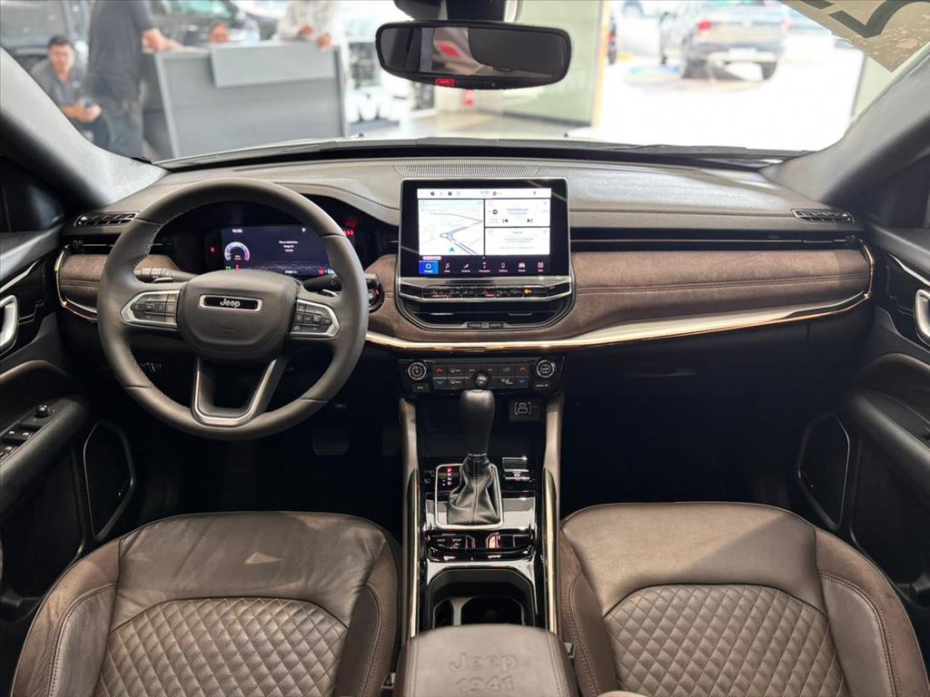 COMMANDER 1.3 T270 TURBO FLEX OVERLAND AT64 COMMANDER 1.3 T270 TURBO FLEX OVERLAND AT64