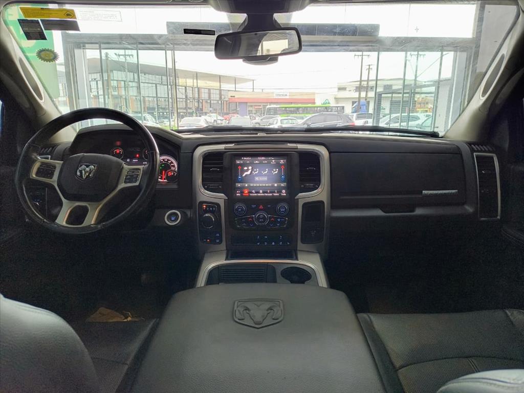 CLASSIC 5.7 V8 GASOLINA LARAMIE CD 4X4 AUTOMÁTICO5