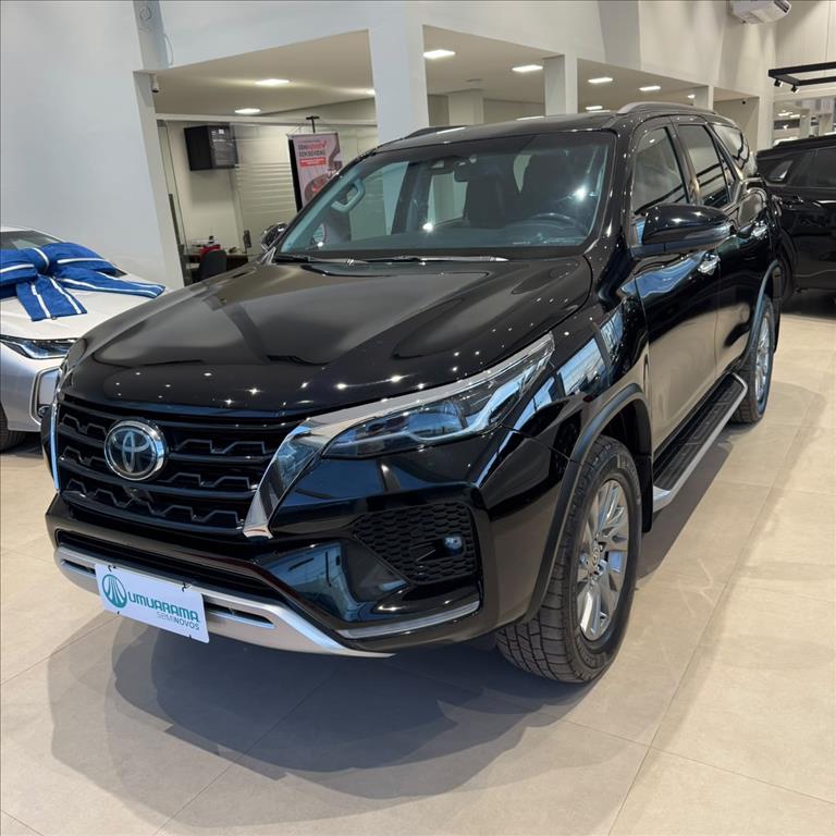 HILUX SW4 2.8 D-4D TURBO DIESEL SRX 7L 4X4 AUTOMÁTICO2