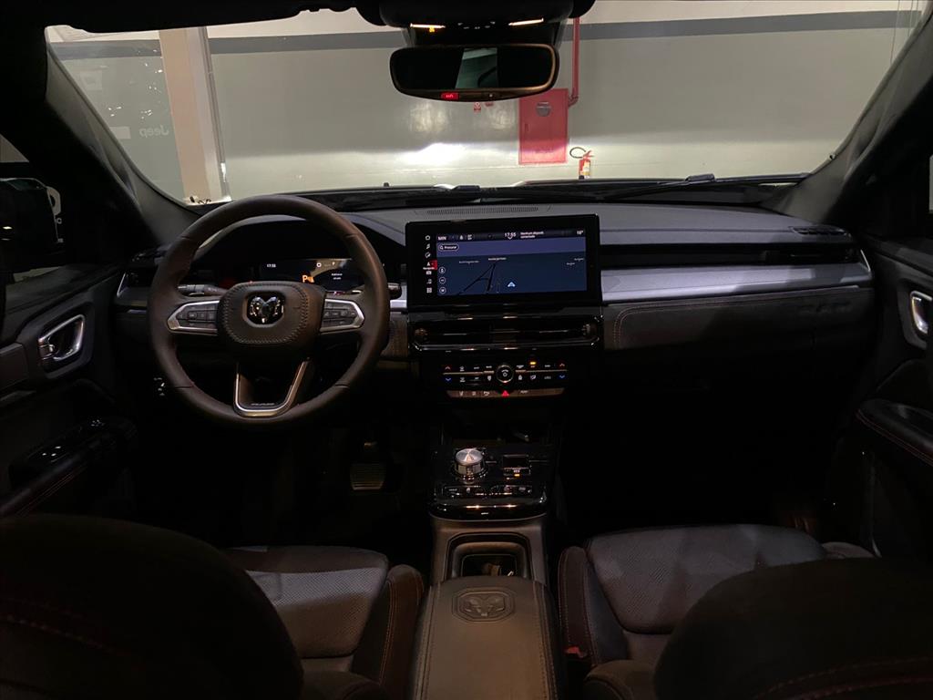 RAMPAGE 2.0 HURRICANE 4 TURBO GASOLINA R/T 4X4 AUTOMÁTICO8