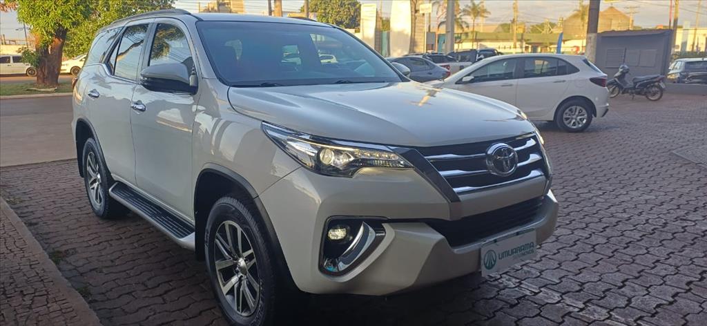 HILUX SW4 2.8 SRX 4X4 16V TURBO INTERCOOLER DIESEL 4P AUTOMÁTICO